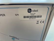 Load image into Gallery viewer, FOR SALE | GOOD DEALS
OnRobot : Gecko ST5 combines powerful no‑mark gripping with maximum reliability. Designed for high‑performance pick‑and‑place of smooth and perforated parts.
